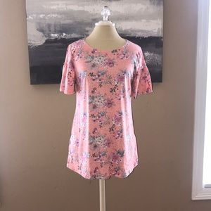 NWOT, Boutique ruffle sleeve tunic